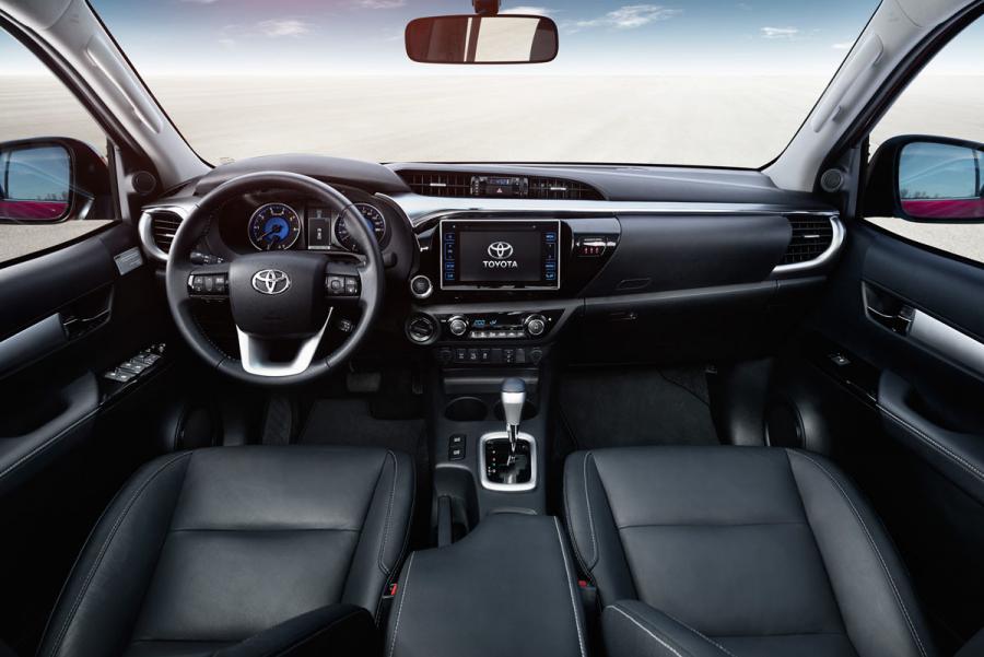  Toyota Hilux Invincible Double Cab 4x4 2015 года  (фото 5 из 7)